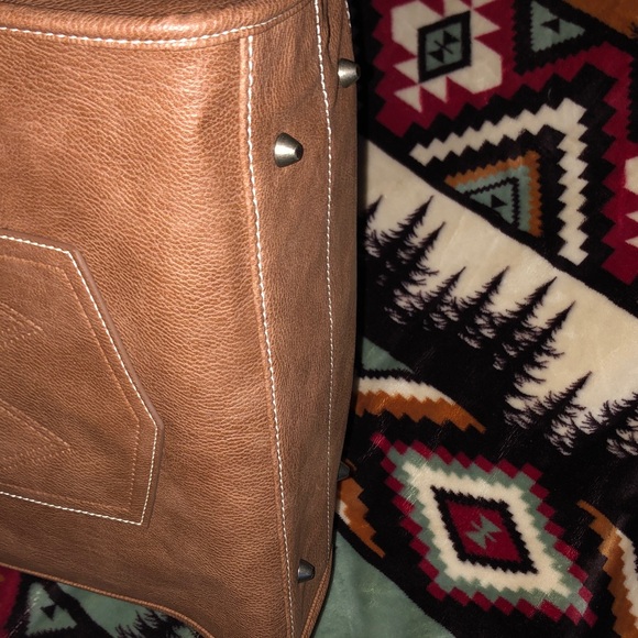 Wrangler Geometric Pattern Tote - Picture 5 of 6